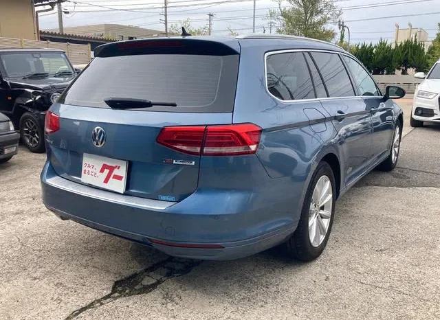 VOLKSWAGEN PASSAT VARIANT 2016/2 full