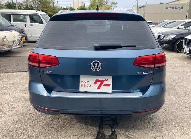 VOLKSWAGEN PASSAT VARIANT 2016/2 full