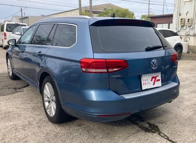 VOLKSWAGEN PASSAT VARIANT 2016/2 full