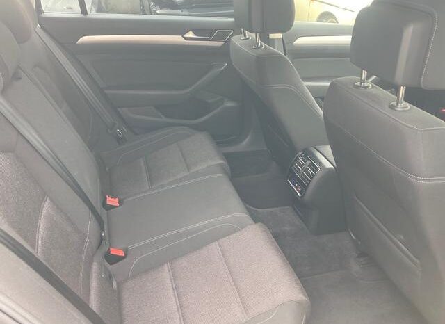 VOLKSWAGEN PASSAT VARIANT 2016/2 full