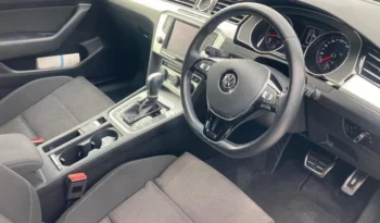 VOLKSWAGEN PASSAT VARIANT 2016/2 full